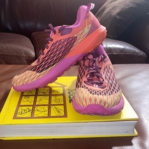 Womens Hoka “Speed Instinct”
